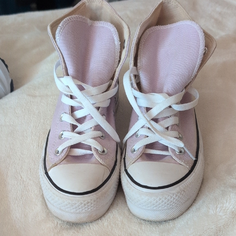 Converse Light Purple (Lilac/Lavender) Platform High-Tops with White Accents